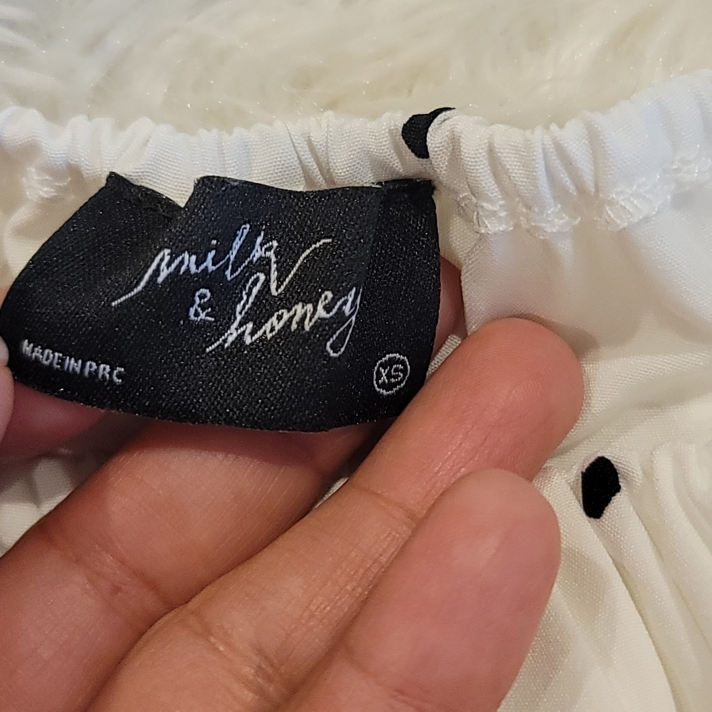 Milk & Honey Boutique puff Sleeves heart wrap crop top s… - Picture 5 of 17